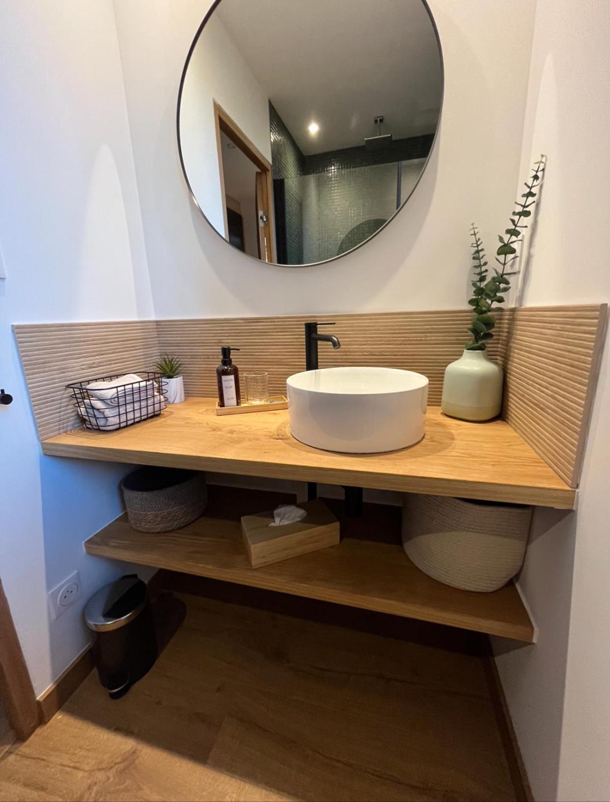 Valbelle, Maison Independante Avec Jacuzzi Tourves